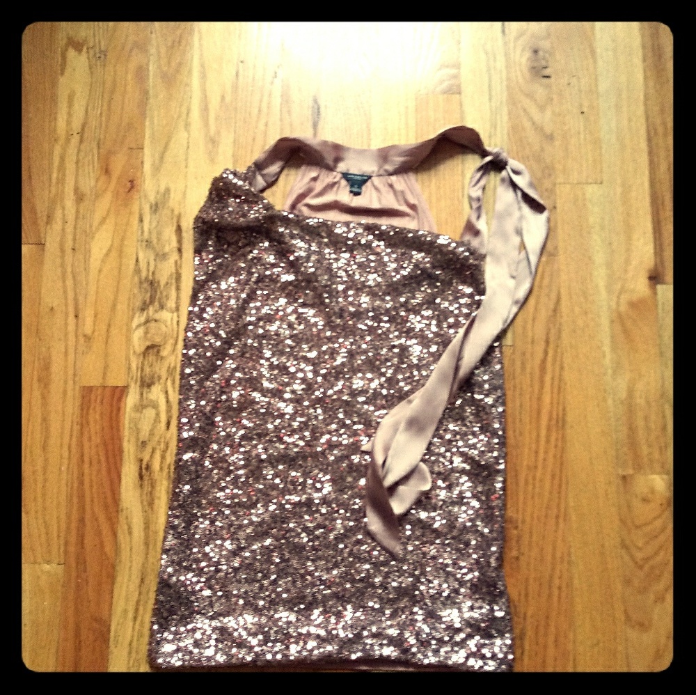 DONATED Ann Taylor Gold Sleeveless Sequin Top